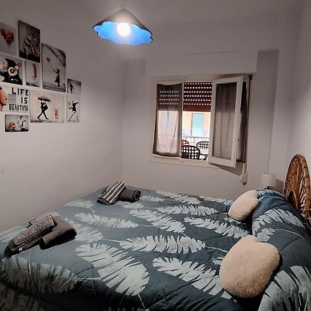 Apartamento Entero Primera Linea De Playa, Pet Friendly Tavernes de Valldigna Eksteriør billede
