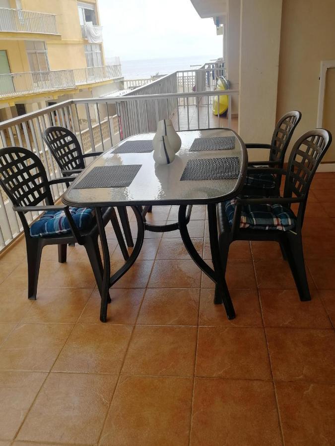 Apartamento Entero Primera Linea De Playa, Pet Friendly Tavernes de Valldigna Eksteriør billede