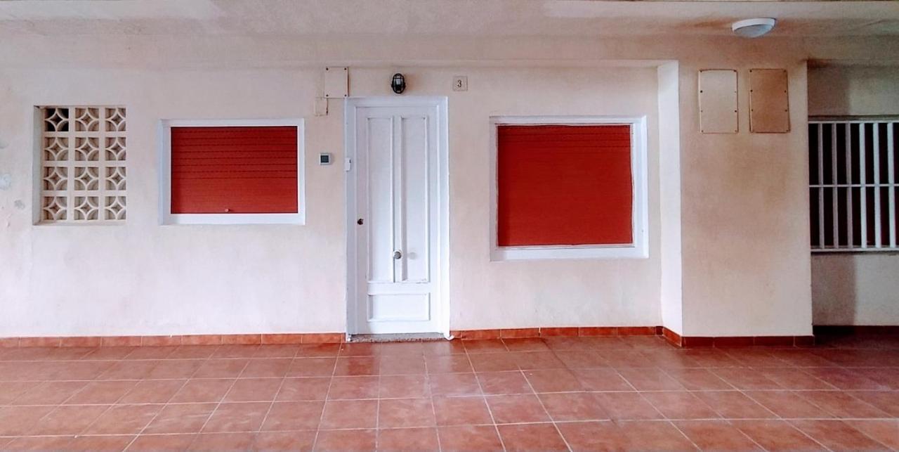 Apartamento Entero Primera Linea De Playa, Pet Friendly Tavernes de Valldigna Eksteriør billede